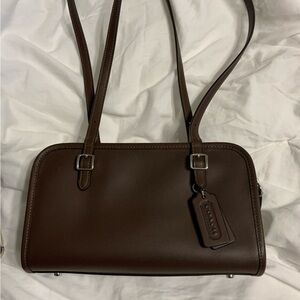 Coach Swing Zip in Maple